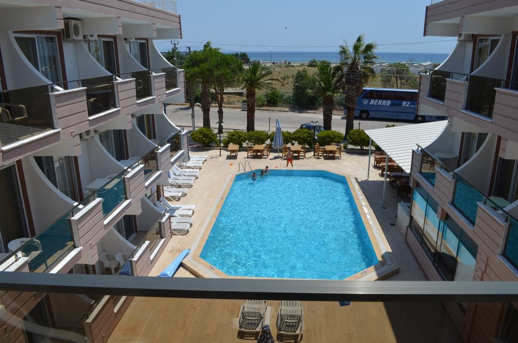 Mulka Hotel Ayvalı Exterior foto