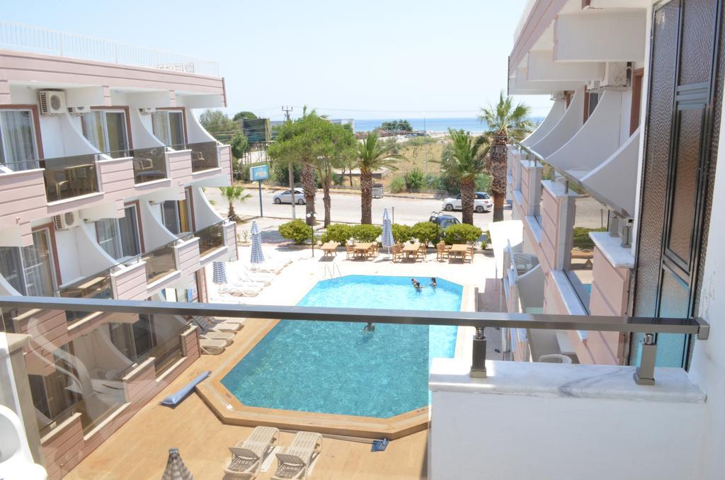 Mulka Hotel Ayvalı Exterior foto